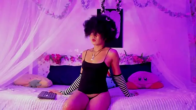 cherryboom23 online show from August 2, 10:53 pm
