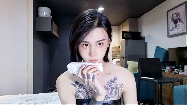 Rainbow-sweet online show from June 15, 3:03 pm