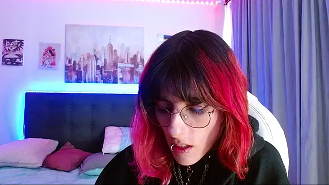 goth minerva online show from December 5, 2:12 pm