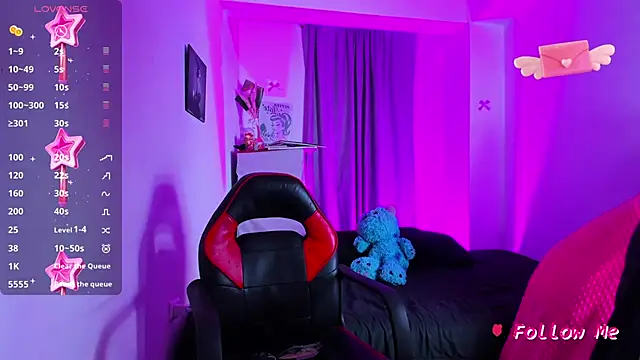 SkylerBennet online show from June 4, 4:37 am