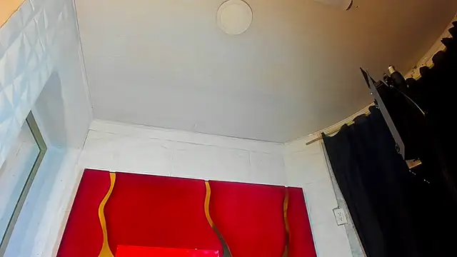 chaniesmith69x online show from June 15, 2:24 am