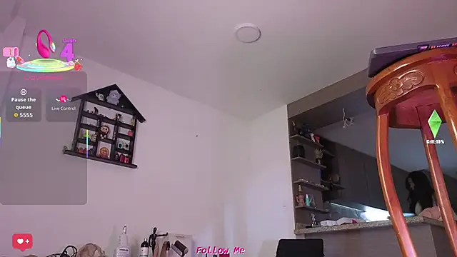 Chloe cooperr online show from June 6, 11:56 pm