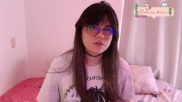 Liia-Bloom online show from March 11, 4:22 pm