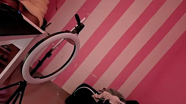 lunagudis online show from August 3, 5:08 pm