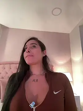 Bella  Wood online show from July 19, 8:34 pm