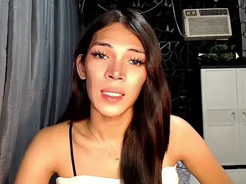 ladyhotcuming online show from June 7, 6:38 pm