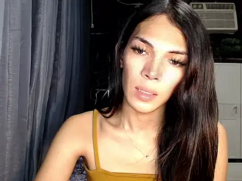ladyhotcuming online show from August 3, 8:26 pm