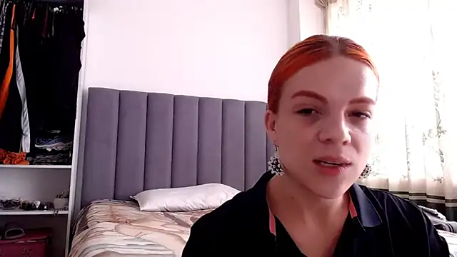 saara johnson496 online show from June 17, 1:56 pm