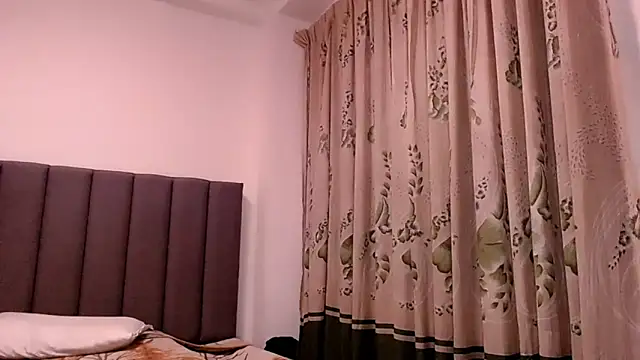 saara johnson496 online show from June 20, 12:03 am