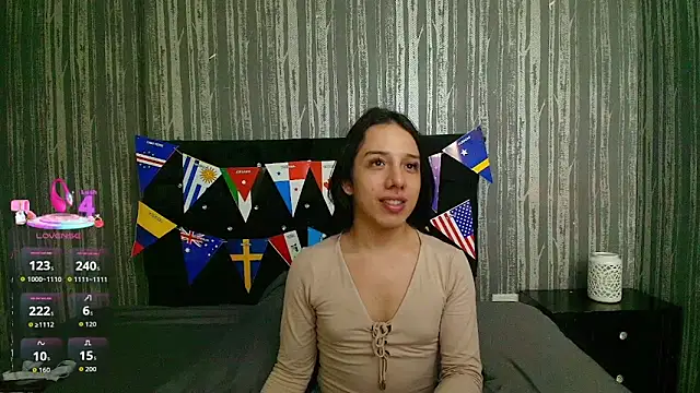 Alicee Moonn online show from June 14, 5:14 pm