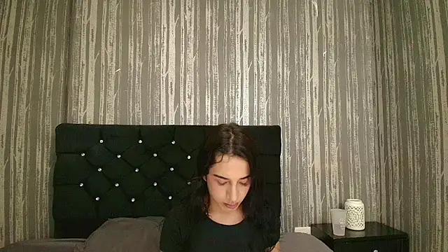 Alicee Moonn online show from June 23, 8:06 pm