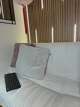 MylaDreams online show from February 23, 3:31 am