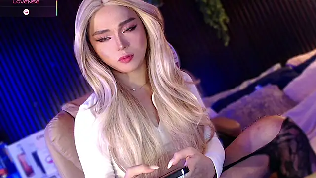 Satisfy me now online show from July 12, 9:06 pm