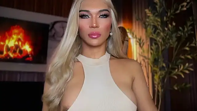 Huntress xxx online show from July 8, 3:10 am