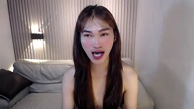 lovelychanel69xx online show from January 8, 11:09 pm