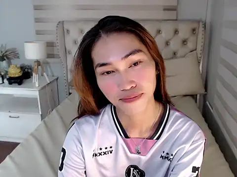lovelychanel69xx online show from July 4, 10:59 pm