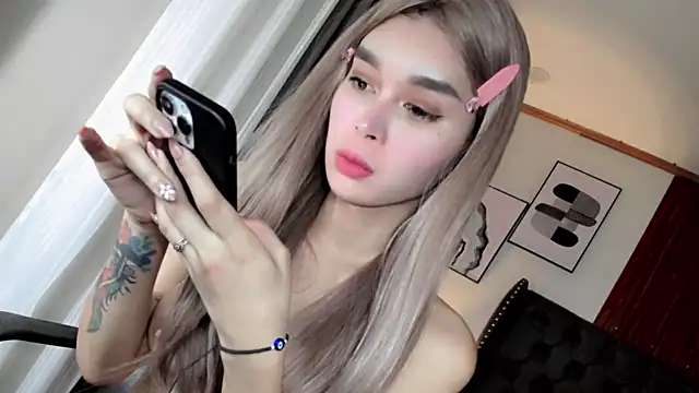 asiansmilexx online show from July 11, 2:16 am