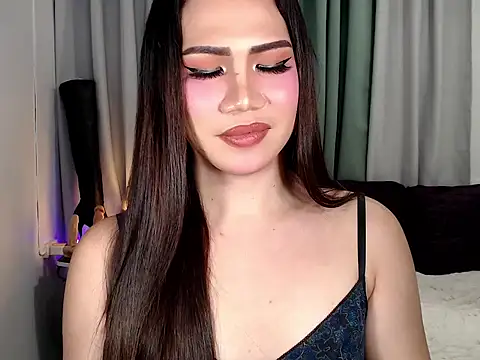 sensual elise online show from August 1, 4:30 pm