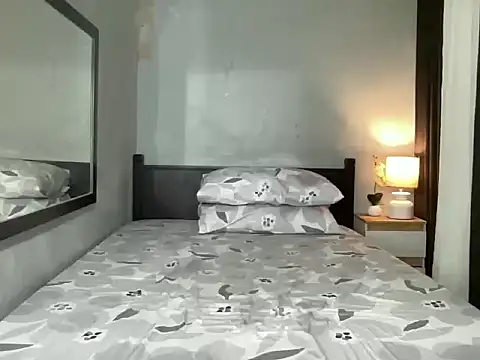 Hotseductivests online show from April 17, 4:08 pm