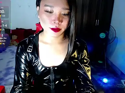 Urassiansweetcummer online show from July 24, 1:59 am