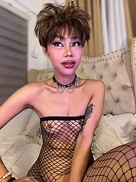 Innocent yanixx69 online show from July 18, 8:37 pm