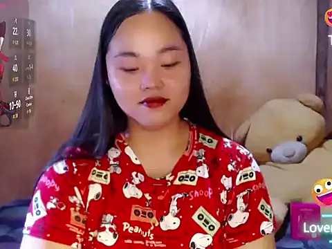  Lylia online show from June 5, 1:53 am