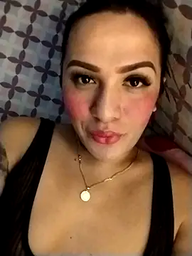 enoria1992 online show from December 19, 5:45 am