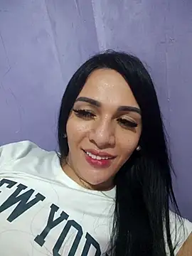 enoria1992 online show from July 1, 5:52 am