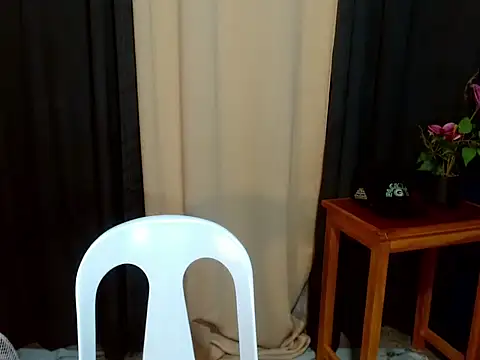 laura leeforever online show from June 9, 3:17 am