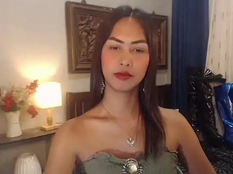 Nathalieheartt online show from July 9, 1:37 pm