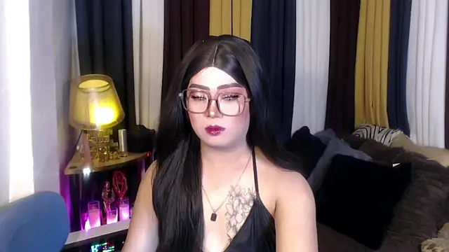 YourSweet-mich online show from June 8, 3:00 pm