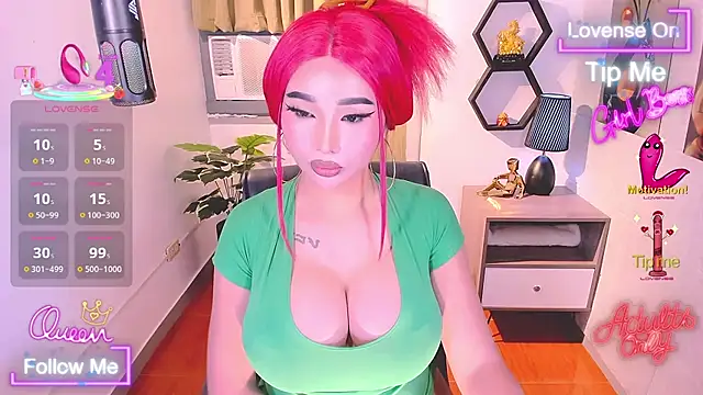 TriciaCumLoader online show from July 12, 4:05 am