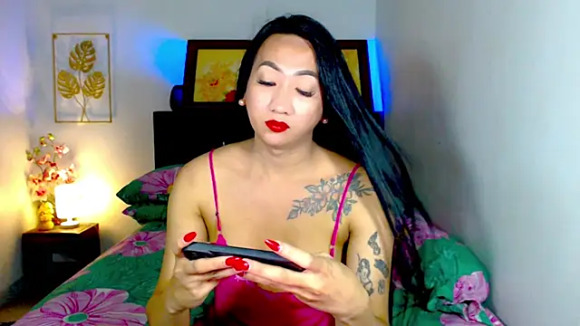 LovelyQueen69 online show from July 2, 3:23 am