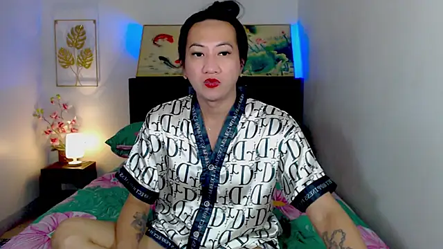 LovelyQueen69 online show from July 23, 5:22 pm