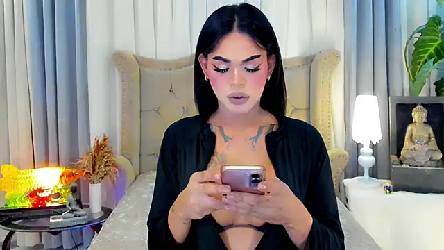 MochaliciousTransOnTop online show from June 28, 6:40 am