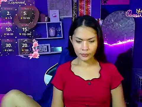 urgirljane online show from June 29, 10:15 am