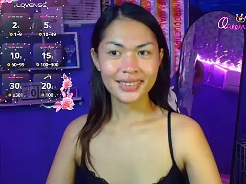 urgirljane online show from July 6, 9:38 am