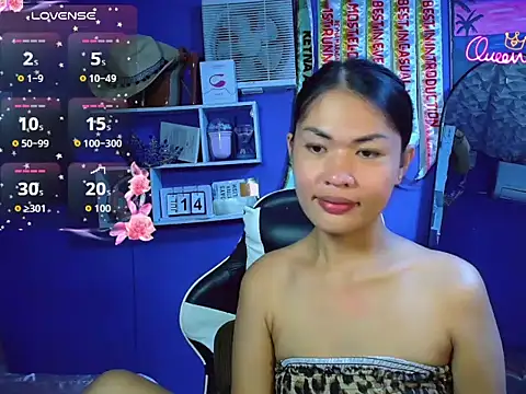urgirljane online show from July 14, 10:21 am