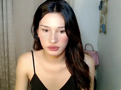 SerenaCortesi online show from April 9, 4:13 pm