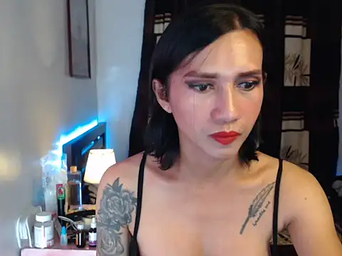 hottielicious slut69 online show from December 2, 1:03 pm