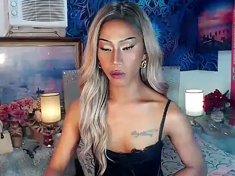 sassylatina online show from February 25, 3:27 pm