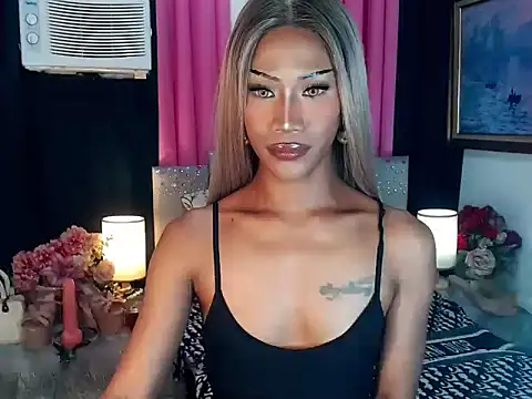 sassylatina online show from June 12, 4:28 pm