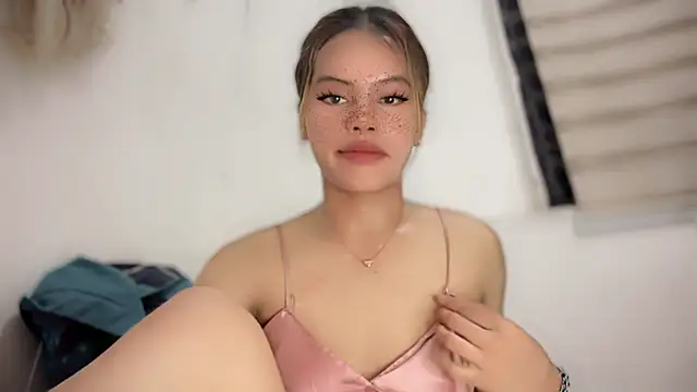 serpenthena goddess online show from December 4, 9:35 am