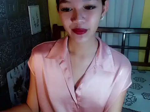 gorgeouswella online show from June 13, 4:40 pm