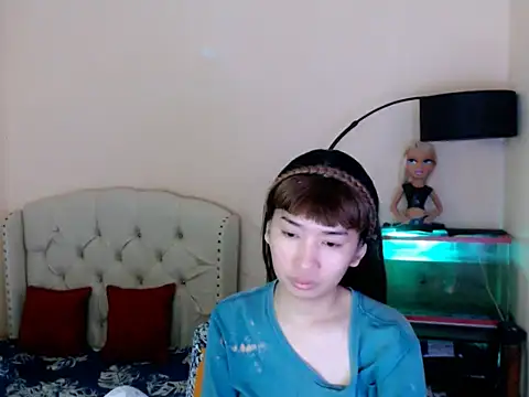 ShantalFoxxy  online show from April 13, 1:20 am