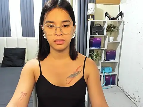 SeductiveAppleTS online show from June 5, 5:08 pm