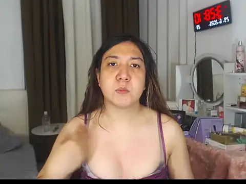stellahugeX online show from June 28, 7:29 pm