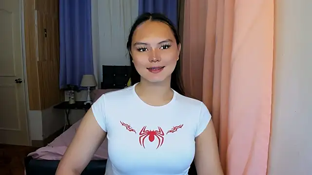 ameliamaureen online show from April 12, 3:21 am