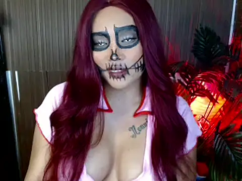 its Kyra online show from October 30, 4:50 pm