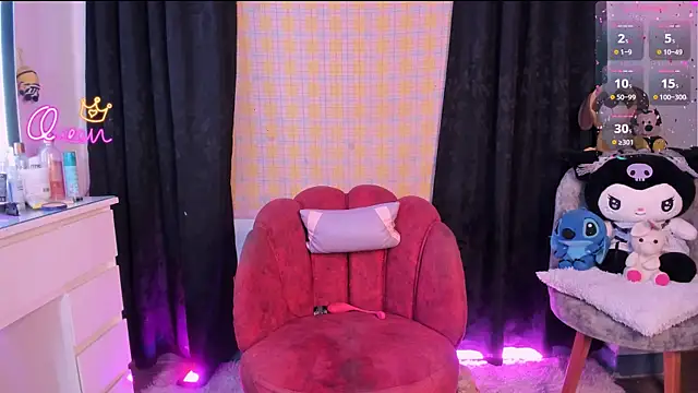 cassie dilaurentis online show from June 5, 5:33 am